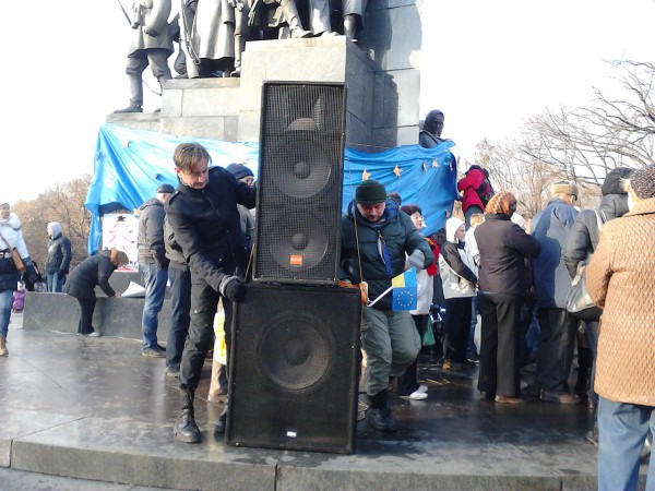 Kharkiv Talks in a Viennese Kitchen – On Revolution, War and Literature in Ukraine