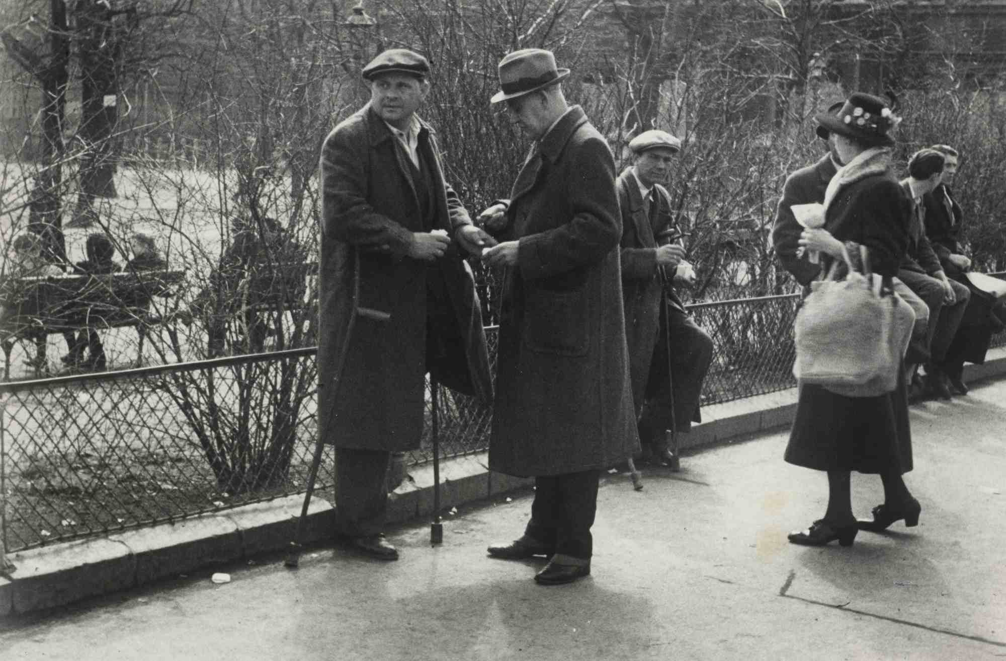 Schwarzmarkt im Resselpark, 1945-1946